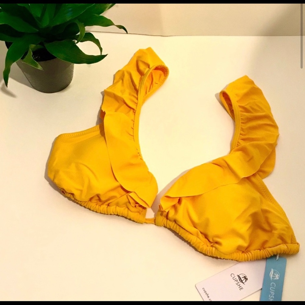 Cupshe Yellow Ruffle Bikini Top - Picture 3 of 5